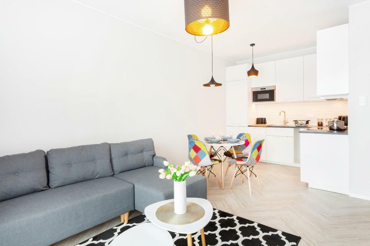 Apartments Rondo Wiatraczna By Noclegi Renters Varşova Dış mekan fotoğraf